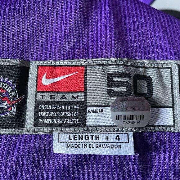 Nike - Toronto Raptors Vince Carter on-court pro cut vintage jersey (1999) COA - Picture 5 of 6